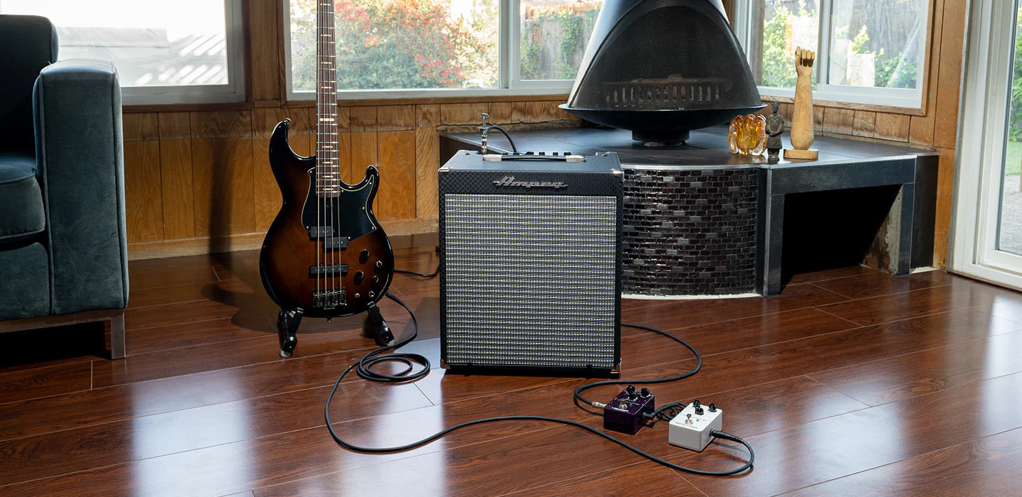 Ampeg Rocket Bass RB-110 50 Watt 1x10 Combo Bass Amplifier - Image 5