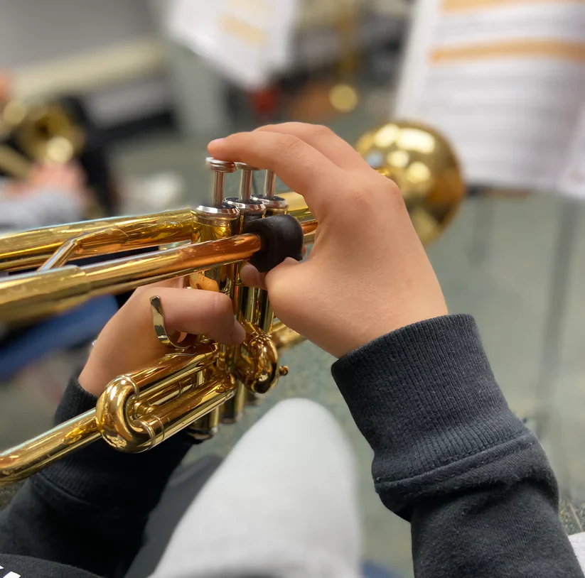 Thumb Gummi Trumpet Thumb Guide - Image 2