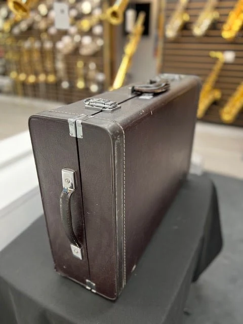 Pre-Owned Yamaha Cut Bell Horn Case - Image 4