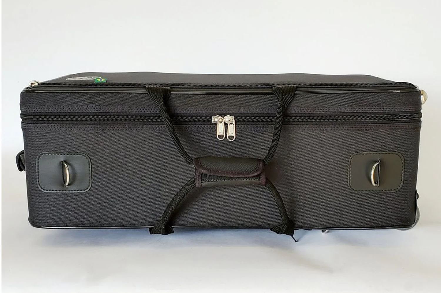Marcus Bonna Triple Case for 2 Trumpets and 1 Flugelhorn model MB with wheels Nylon- Black with MB Metal Silver Logo - Image 3