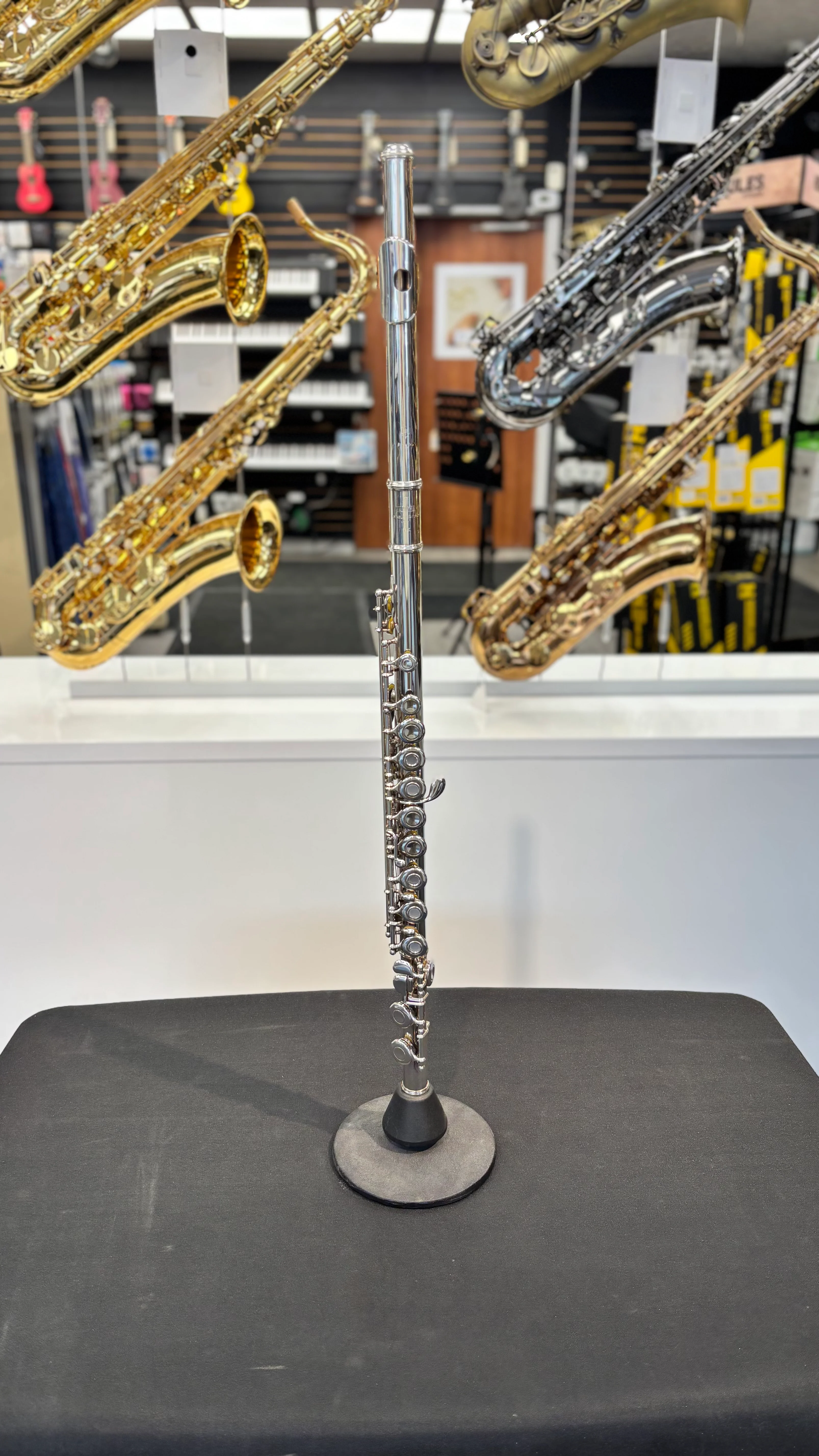 Pre-Owned Yamaha YFL-385 Flute