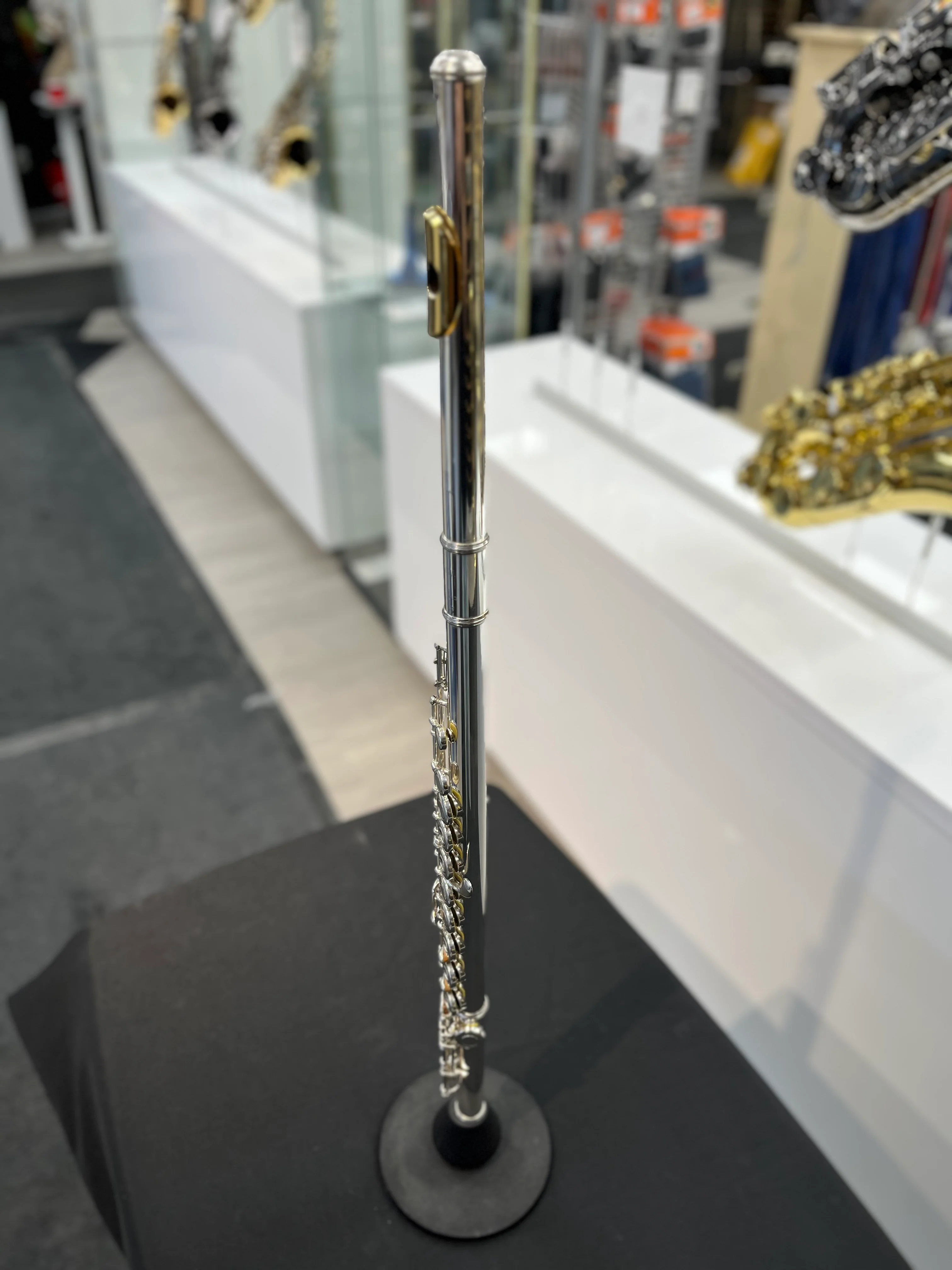 Pre-Owned Yamaha YFL-481 Intermediate Flûte - Image 2