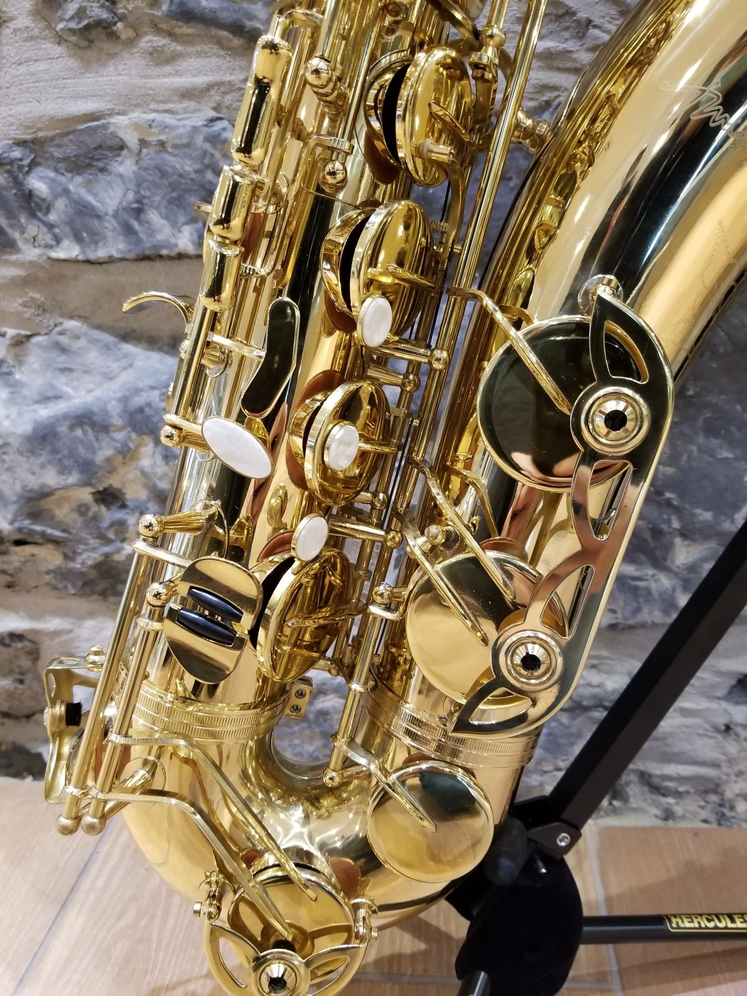 Ultra Tenor Saxophone - Image 3