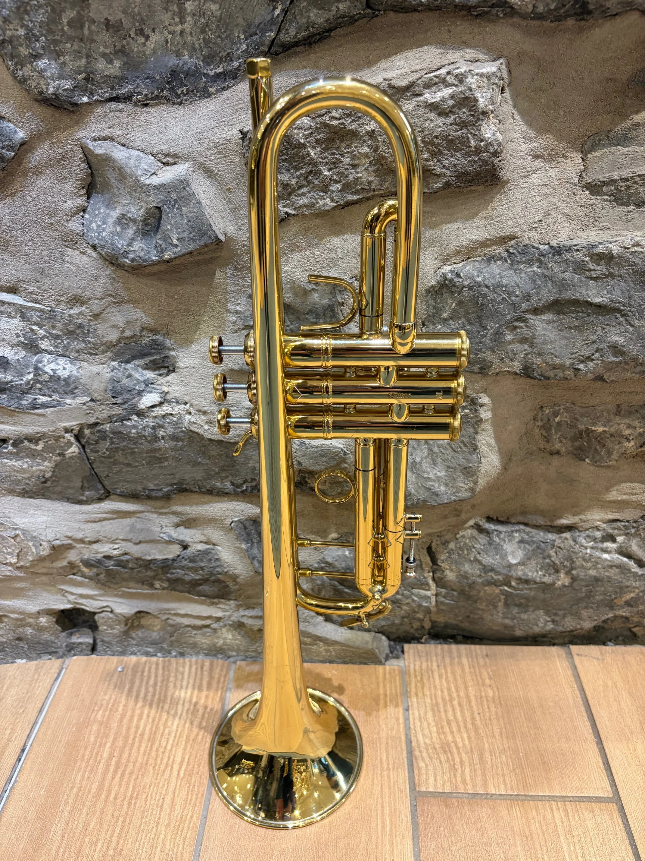 Pre-Owned Bach Stradivarius LT-180-37 Bb Trumpet - Image 3