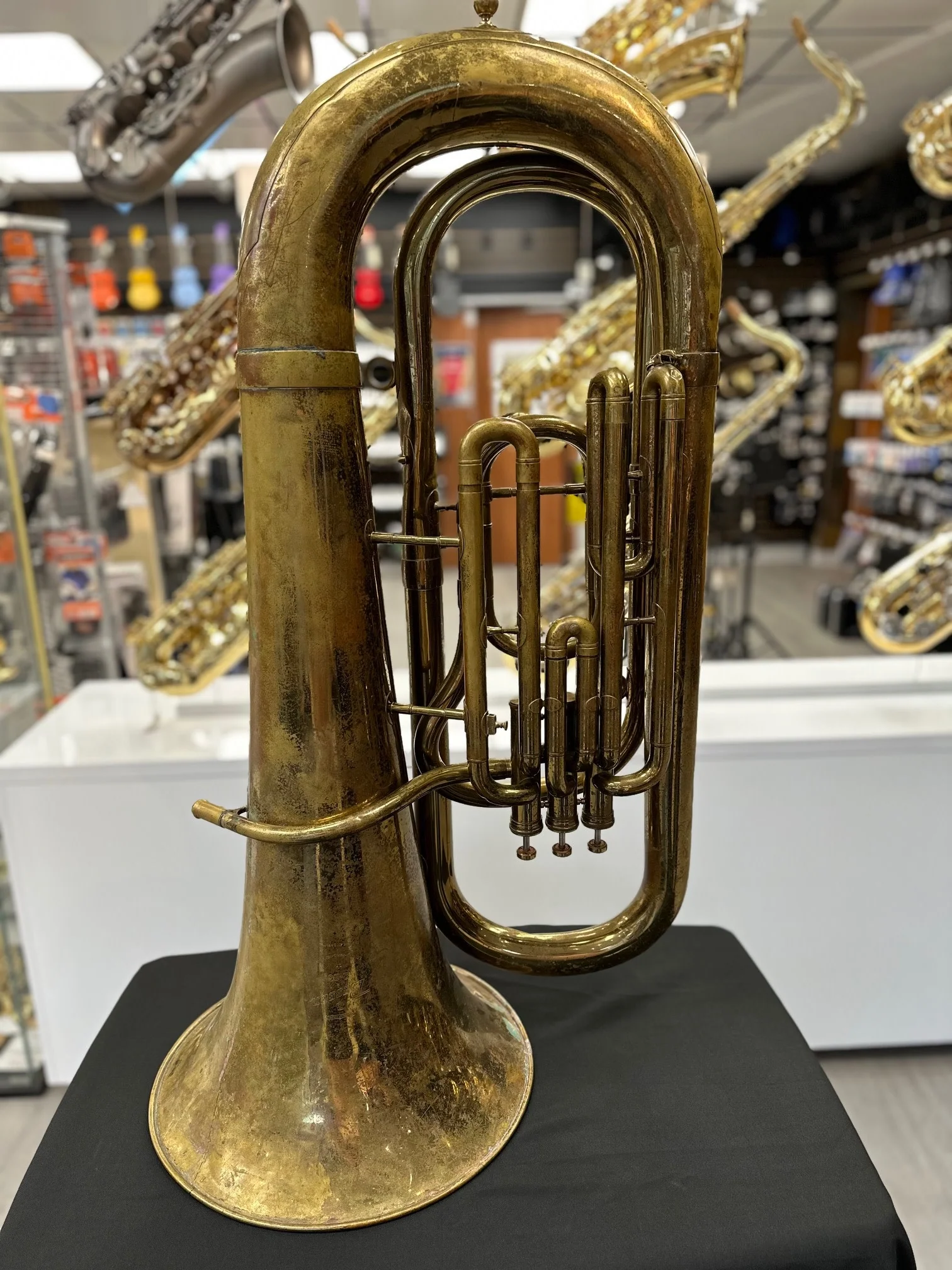 Pre-Owned Besson 2-20 4/4 Bb Tuba - Image 4