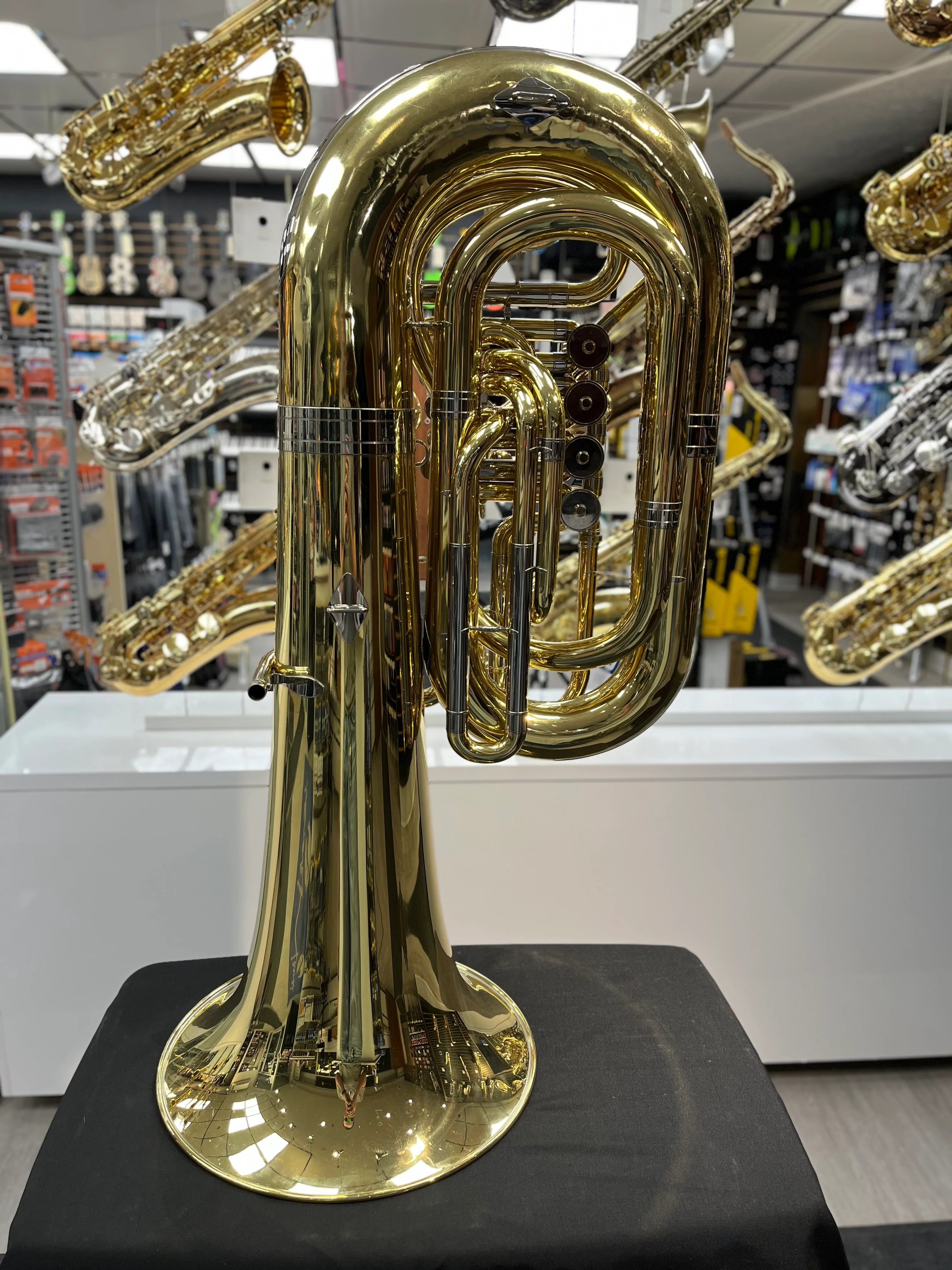 Pre-Owned Yamaha YBB-641 Bb Tuba - Image 3